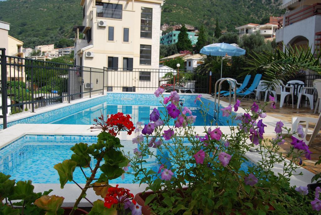 Apartments Srzentic Petrovazzo Esterno foto