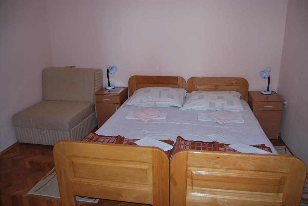 Apartments Srzentic Petrovazzo Esterno foto