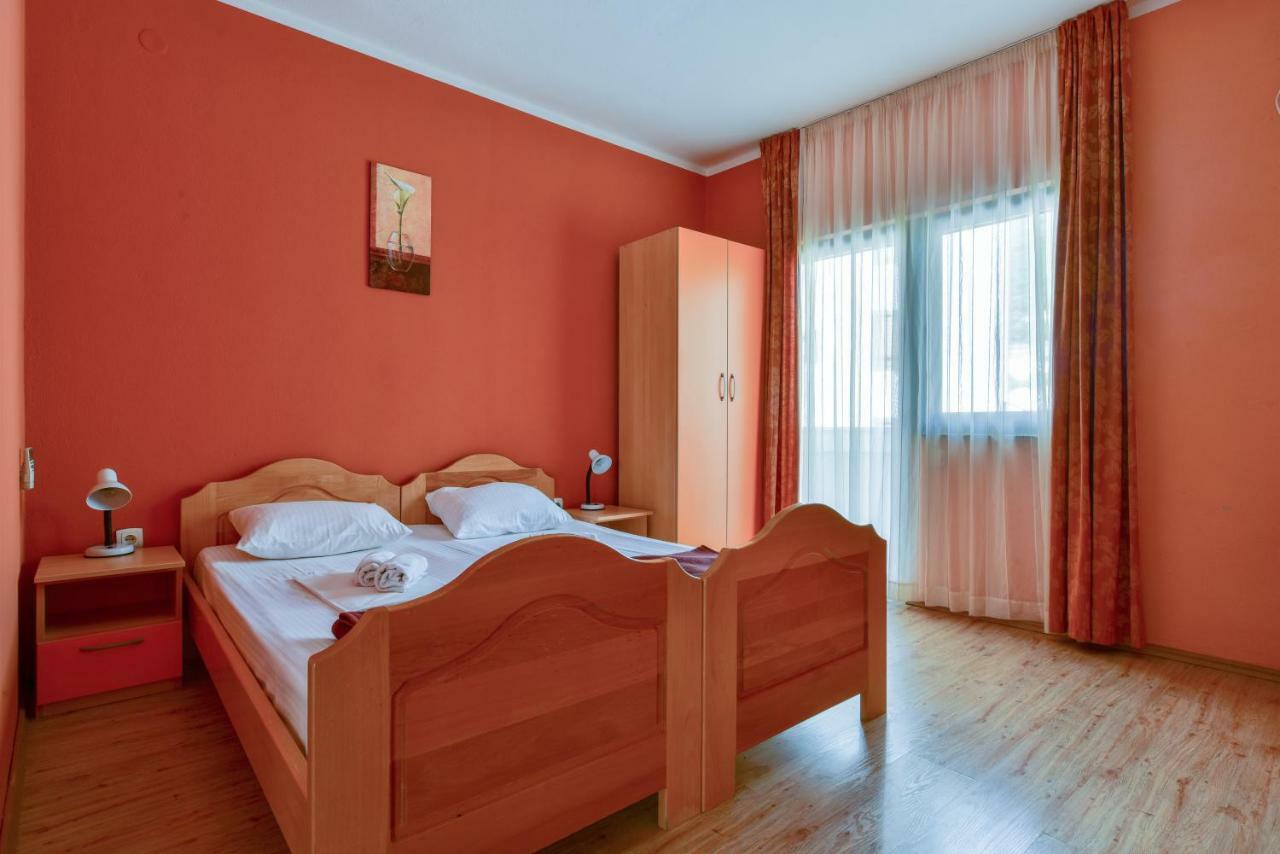 Apartments Srzentic Petrovazzo Esterno foto
